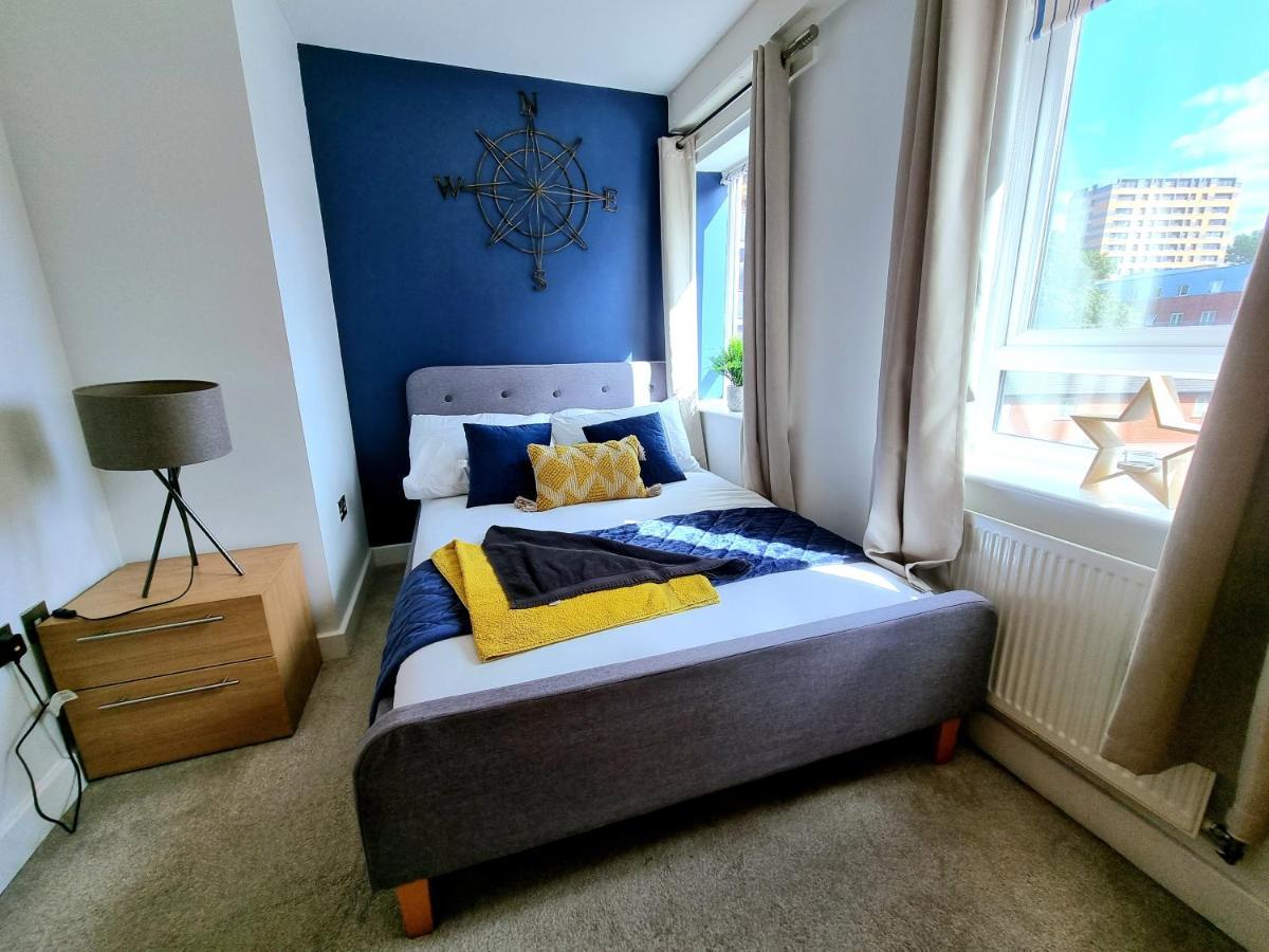 Luxury 2-Bedroom Service Apartment With Balcony Manchester Exterior photo